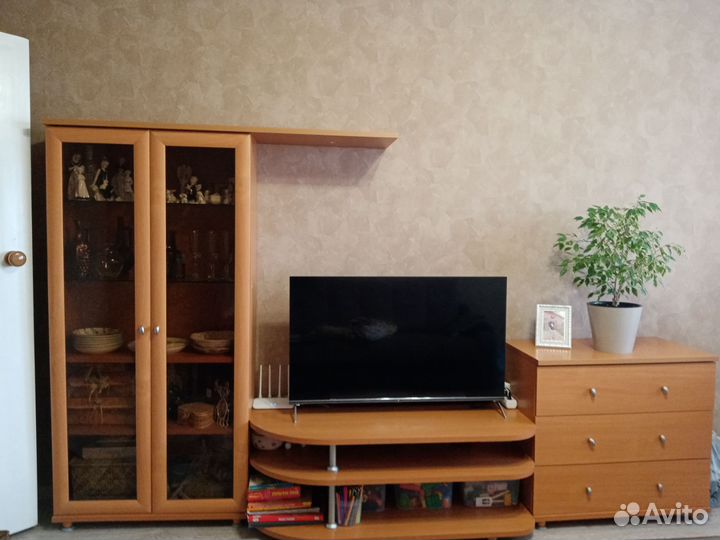 Стенка в гостиную бу