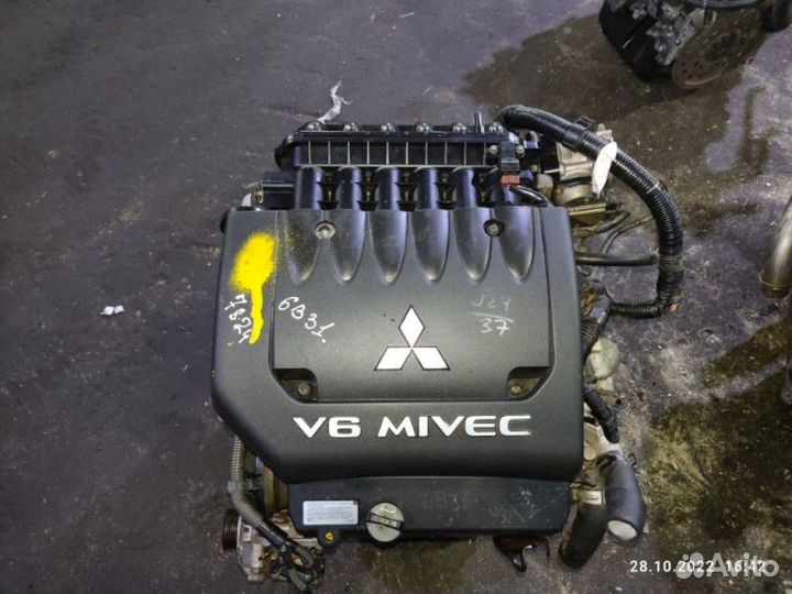 Двигатель Mitsubishi Outlander аутлендер Xl