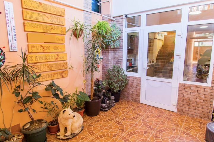 Комната 12 м² в > 9-к., 2/3 эт.