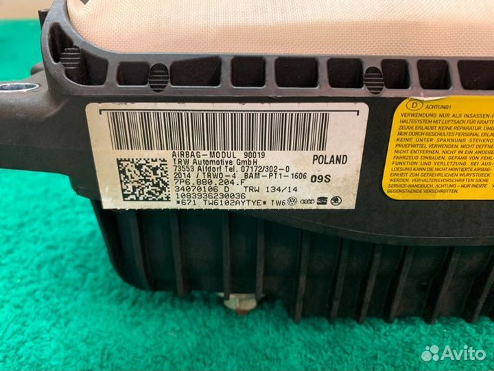 Подушка безопасности пассажирская (в торпедо)