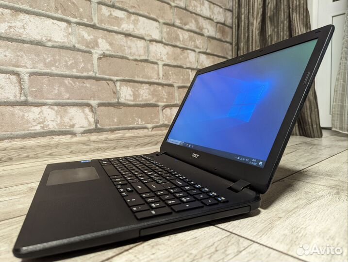 Ноутбук Acer i3-5005U/Intel HD 5500/500 HDD/4 RAM