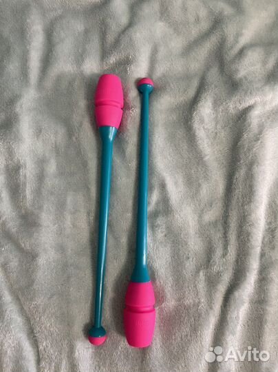 Булавы 36 см,наколенники