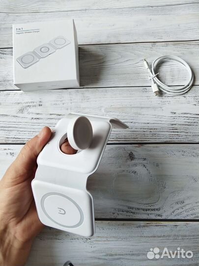 Беспроводная зарядка 3в1