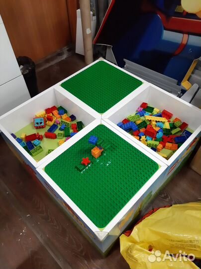 Оригинальный столик lego Duplo