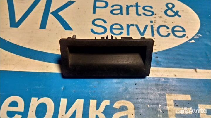 Ручка двери багажника Vw Touareg 7P 10-18