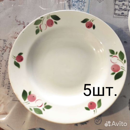 Вазы, тарелки