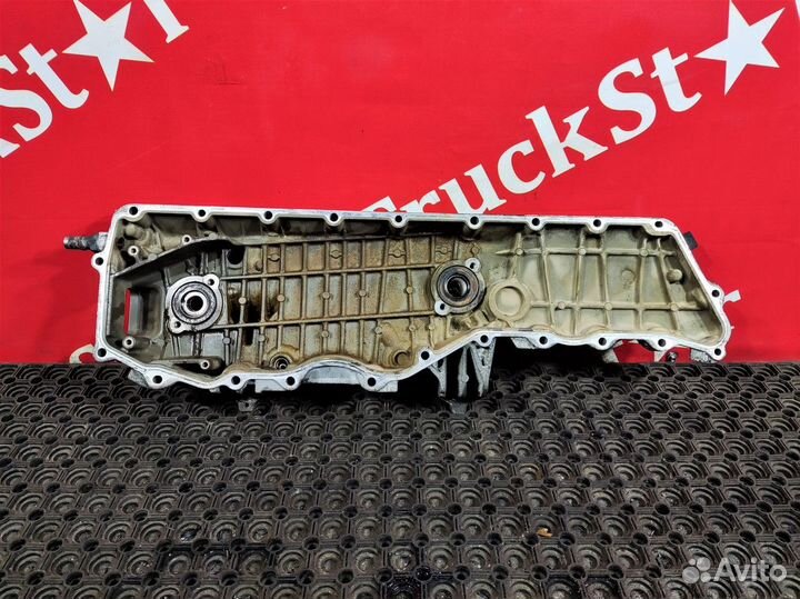 Крышка масляного радиатора Renault T, Volvo FM