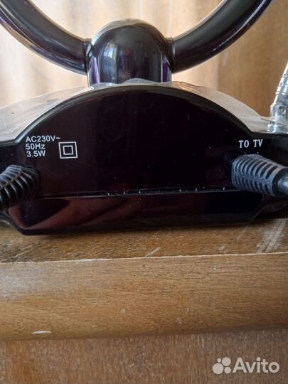 Антенны комнатные с усилителем