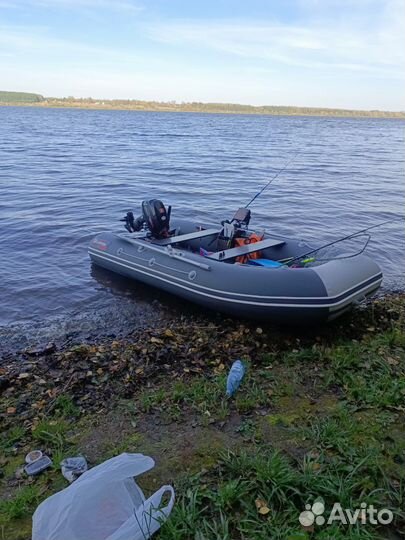 Продам лодку с мотором