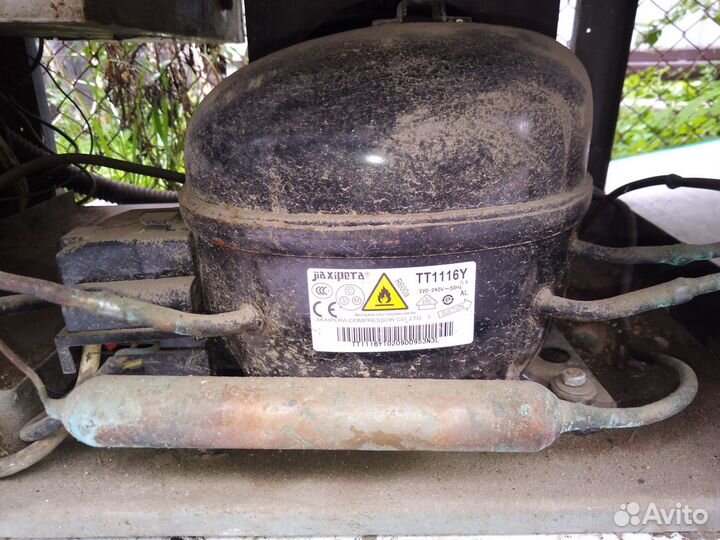 Холодильная витрина прилавок