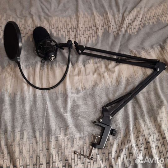 Микрофон Ritmix RDM-180