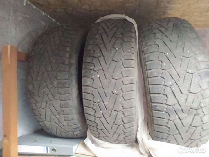 Pirelli Ice Zero 235/60 R18