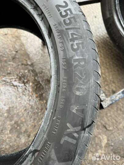 Continental ContiPremiumContact 6 255/45 R20