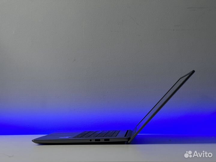 Премиум Huawei IPS Ryzen 5 3th 8g озу SSD256g