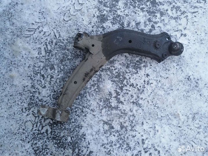 Донг фенг Н30 рычаг подвески