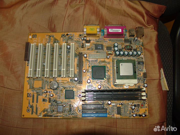 Elitegroup P6ipat+Celeron 1000A+128Ram+MX440