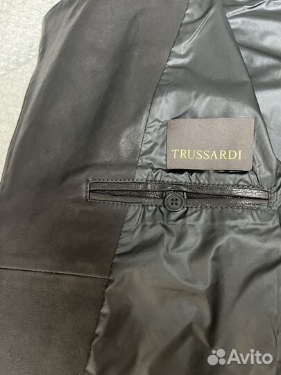 Новая Кожаная куртка Trussardi