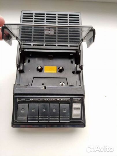 Кассетный магнитофон диктофон Sanyo M1530