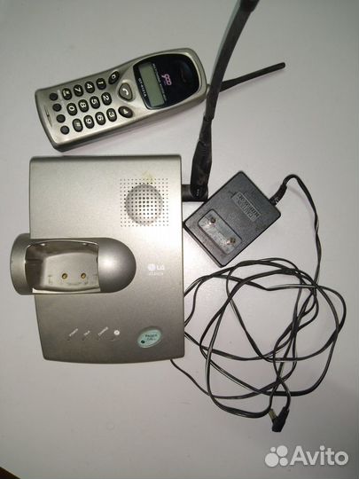 Радиотелефон LG GT 9121A