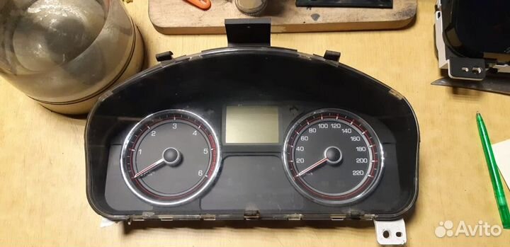 Щиток приборов SsangYong Korando C 8021034052