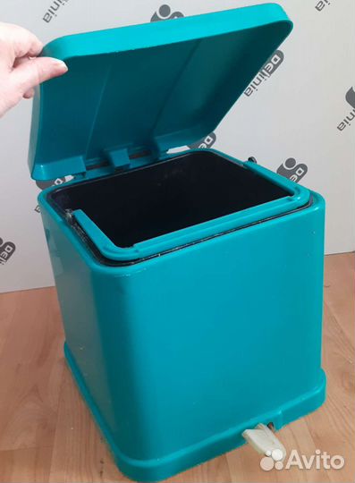 Ведро для мусора с педалью.ссср