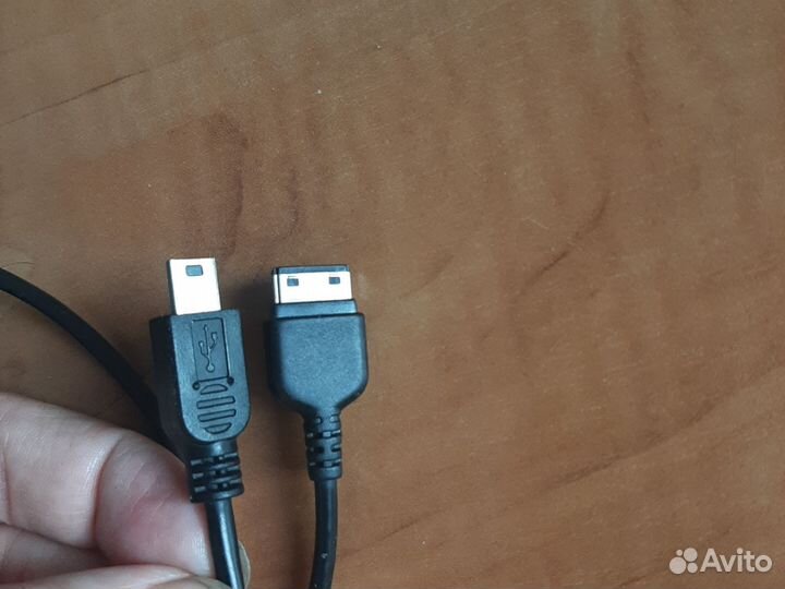 Проводные наушники