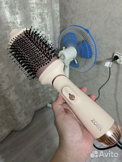 Фен щетка новая