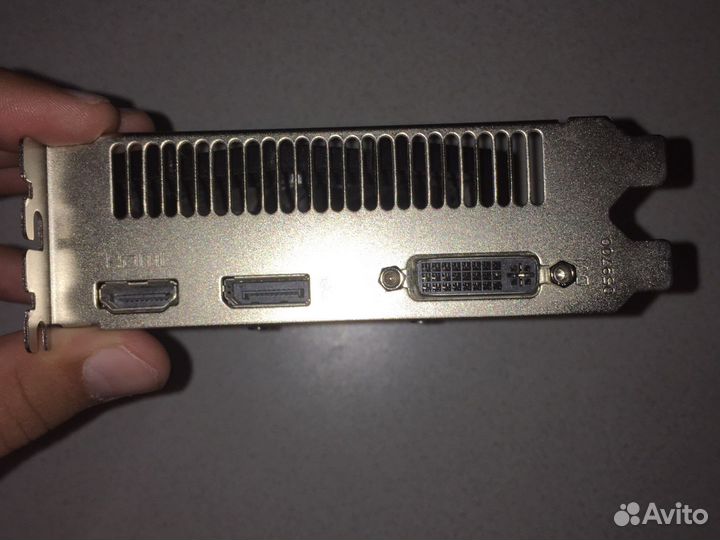 Видеокарта amd radeon hd 7770 1gb(на запчасти)