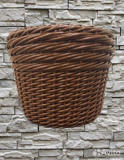 Кашпо напольное из ротанга 12 л коричневое