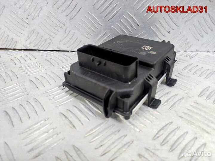 Блок управления бензонасосом Opel Astra J 20867260