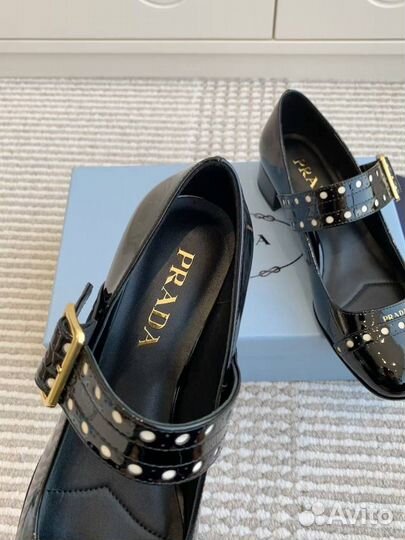 Женские туфли prada