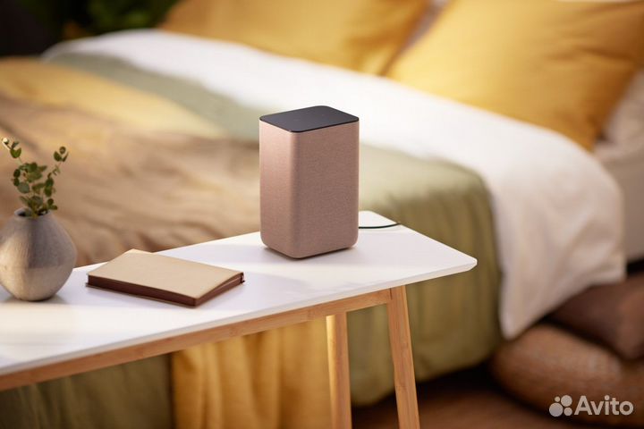 Умная колонка Яндекс Станция 2 с Алисой