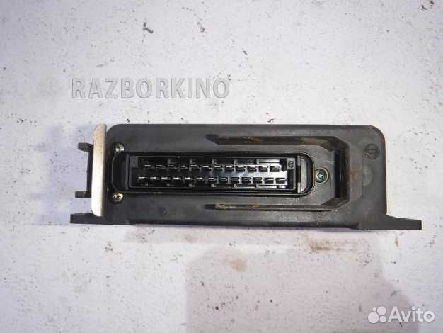 Блок управления зажиганием (коммутатор)