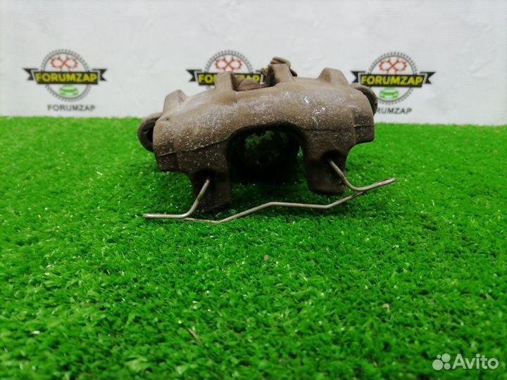 Суппорт тормозной задний правый Ford Focus