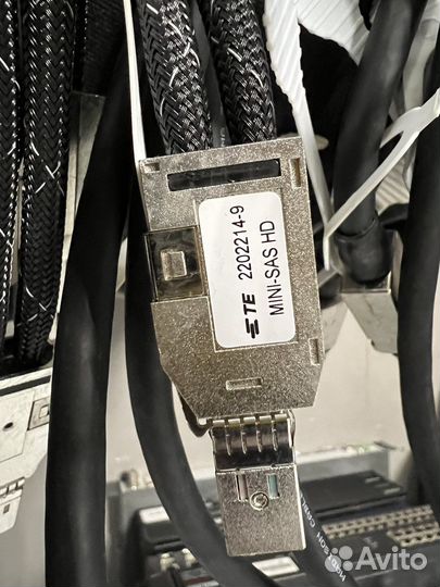 Кабеля mini-SAS HD TO mini-SAS flexible EMC