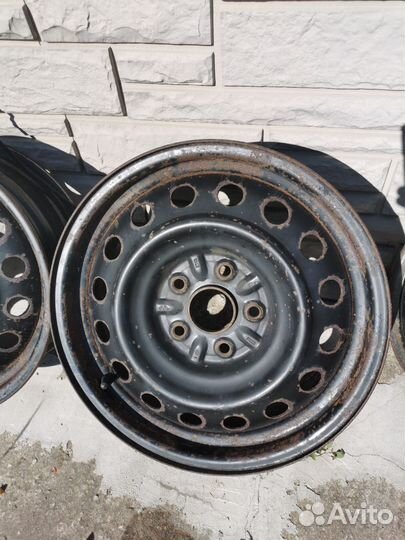 Комплект стальных дисков R16 Toyota