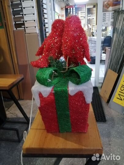 Новогодние украшение под елку