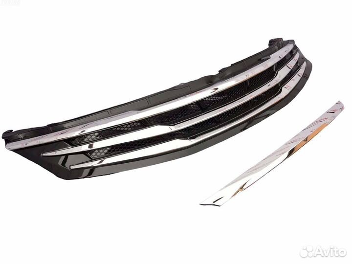 Решетка радиатора Toyota Camry 55 Modellista Y7736