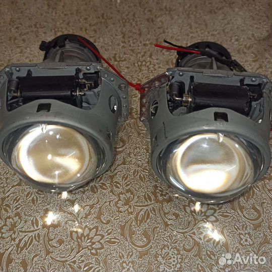 Биксеноновые линзы hella для Субару Аутбек 4