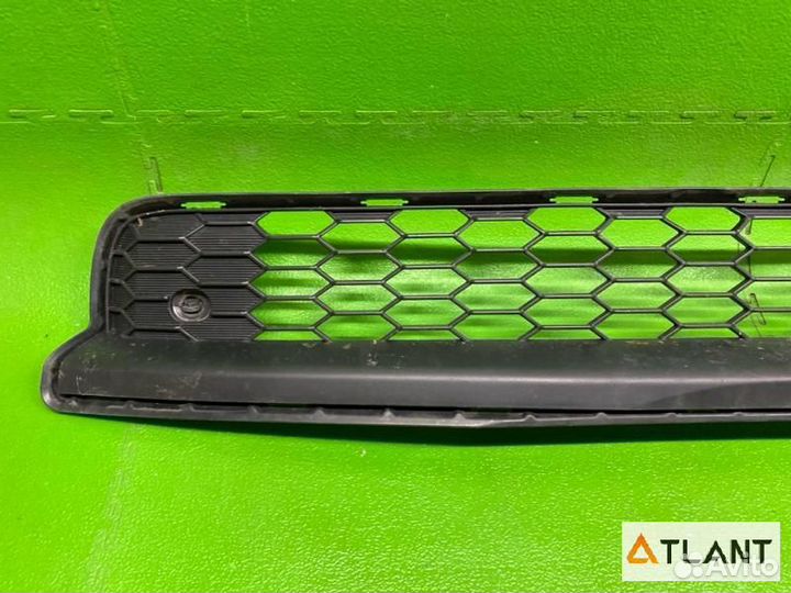 Решетка бамперная передний toyota voxy