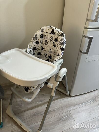 Детская кроватка круглая, стул для кормления