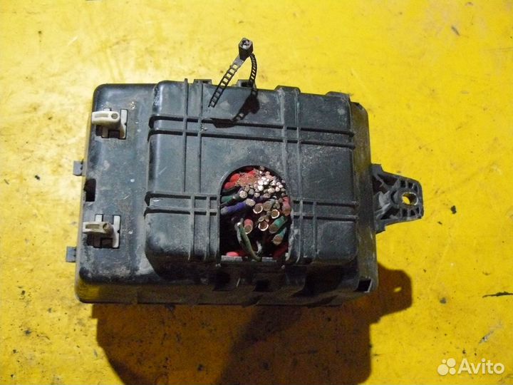 Блок предохранителей для Ford Mondeo II