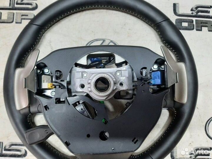 Рулевое колесо Lexus NX300h