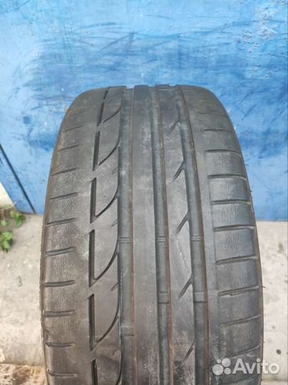 Bridgestone Potenza S001 225/35 R19