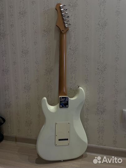 Электрогитара JET JS-300