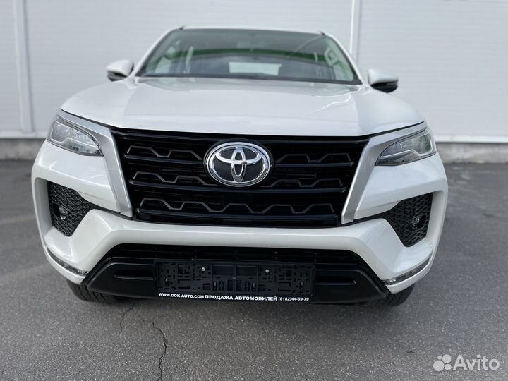 Toyota Fortuner 2.4 AT, 2022, 27 км