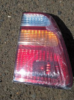 Фонарь внутрен. Toyota Land Cruiser100 с1998-2007г