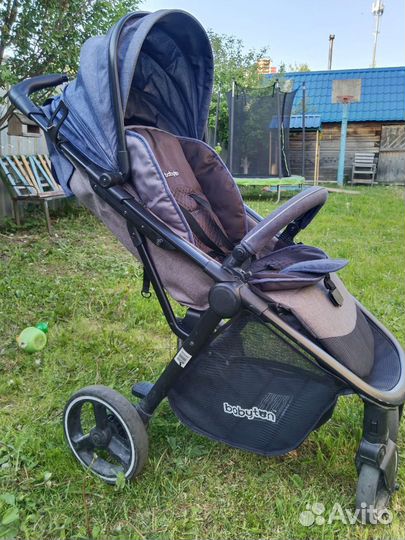 Прогулочная коляска
