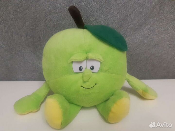 Мягкие игрушки: редиска, яблоко, баклажан