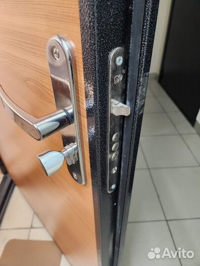 Вскрыть замок машину гараж дверь Замена личинки